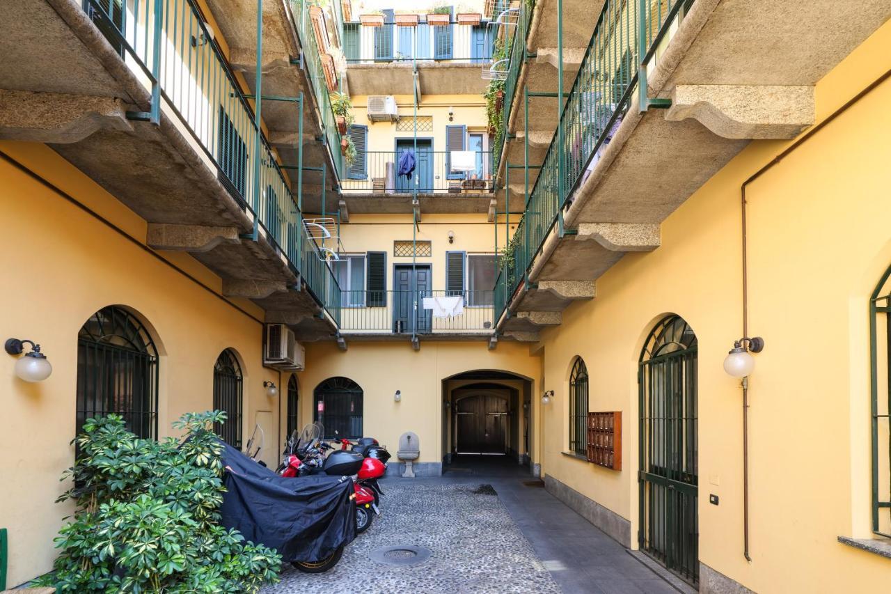 Primopiano - Alzaia Lägenhet Milano Exteriör bild